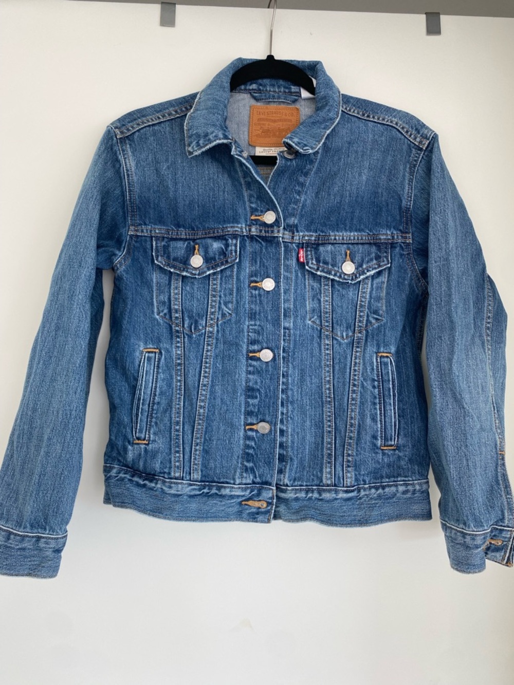 Levi's Premium Medium Blue Denim Trucker Jacket